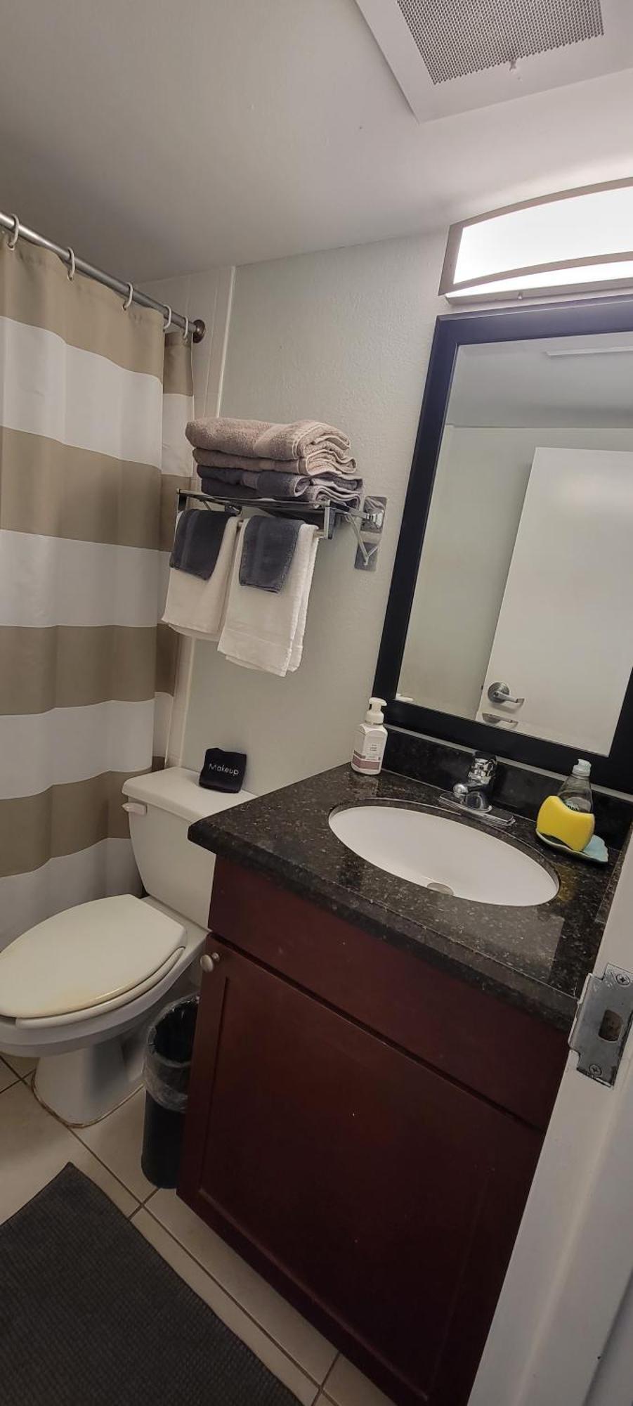 Manatee, Studio202, Beach Steps Away! Pool+Wifi Ruskin Bagian luar foto